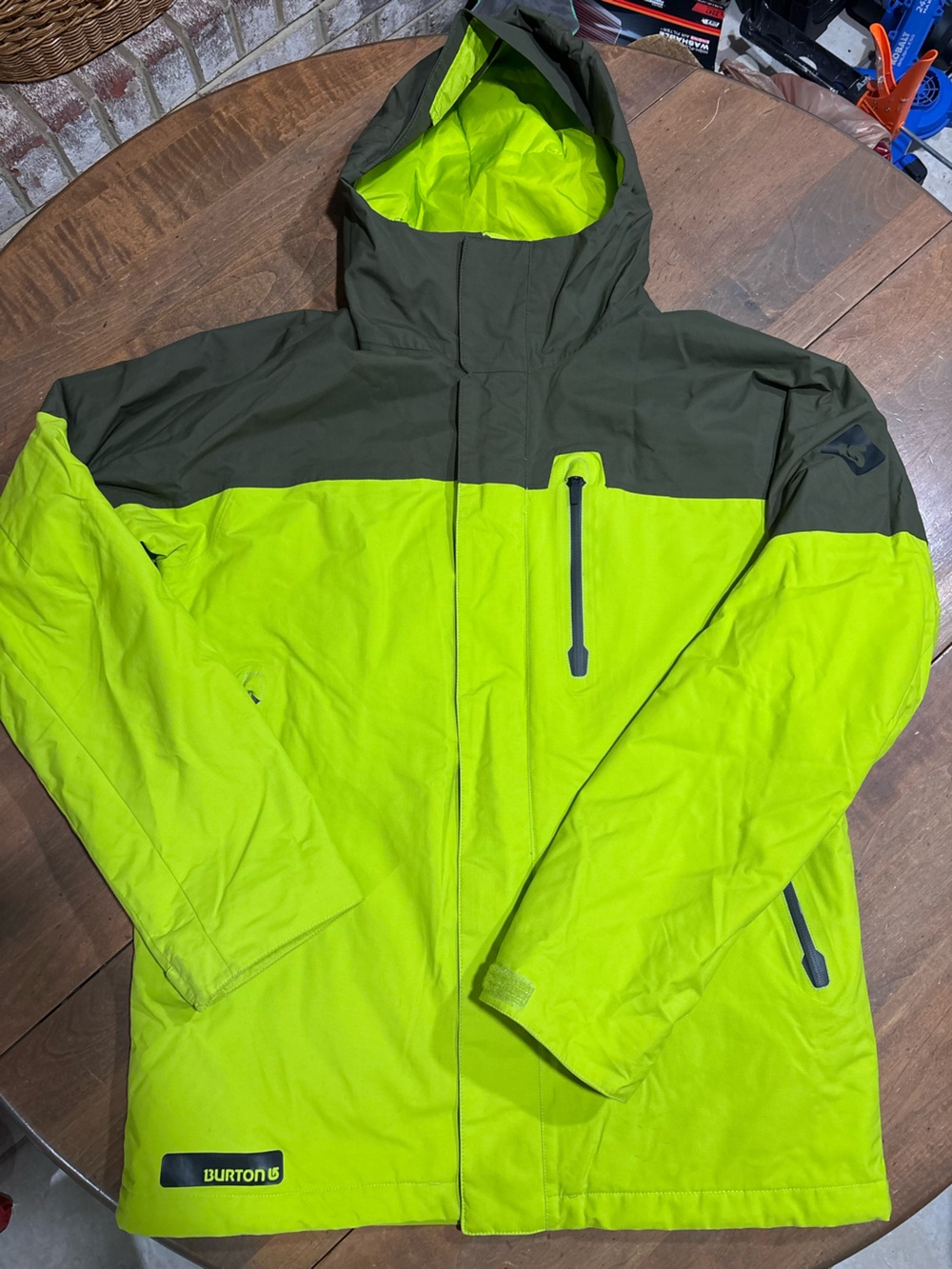 Burton Dryride Men's Two-Tone Hooded Snow Jacket in Lime Green and Olive (L)